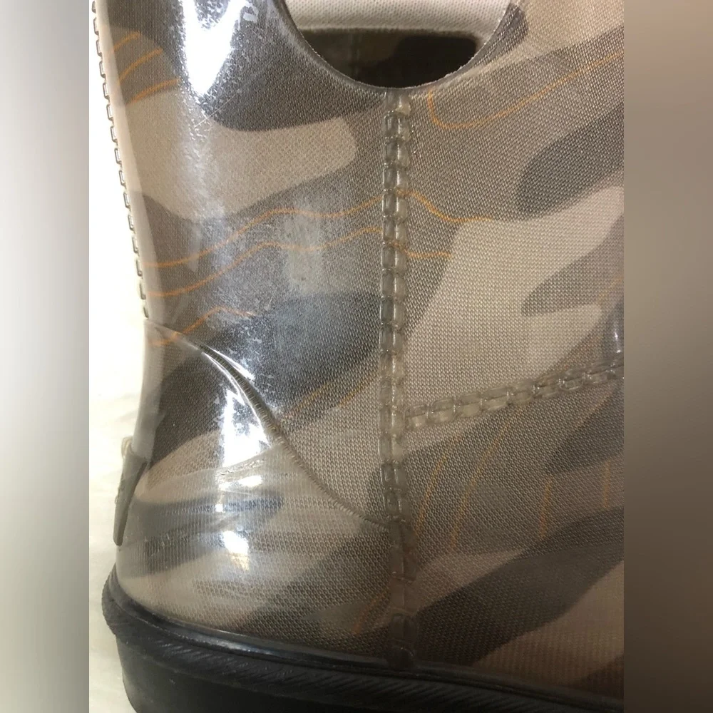 UGG Camuflaje Rain Boots Sz 11